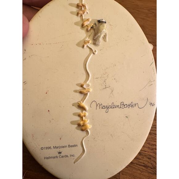 Vintage Hallmark Keepsake Ornament The Birds Christmas Tree 1996 - Picture 5 of 6